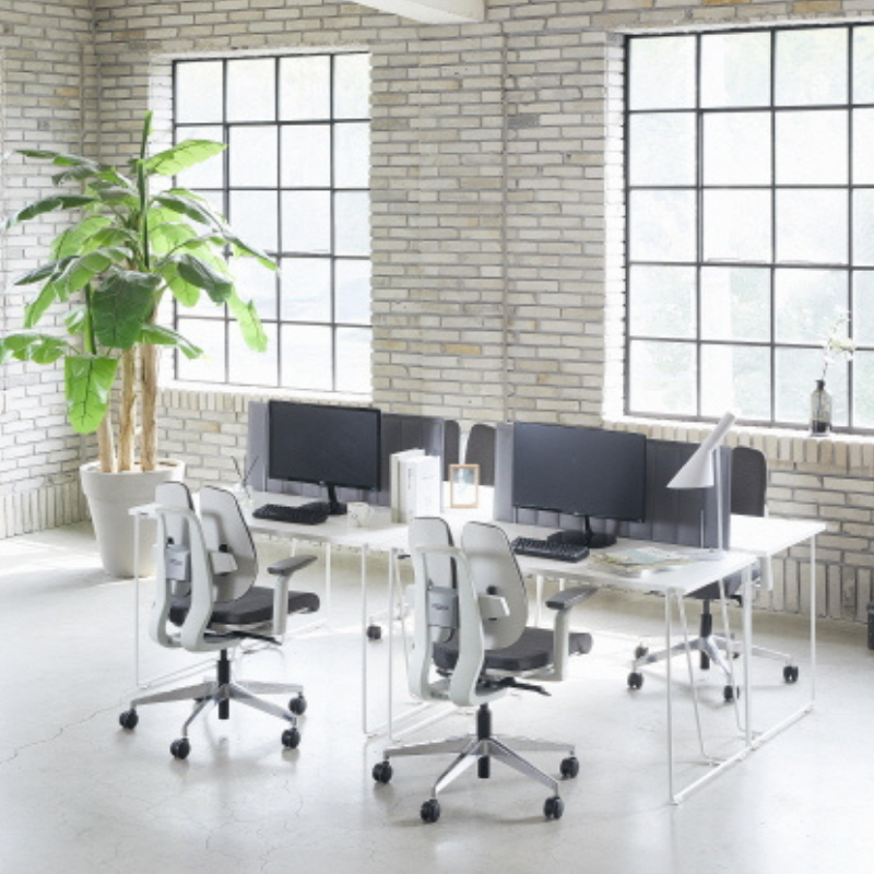 Le fauteuil ergonomique D2R Synchro en bureau Open Space