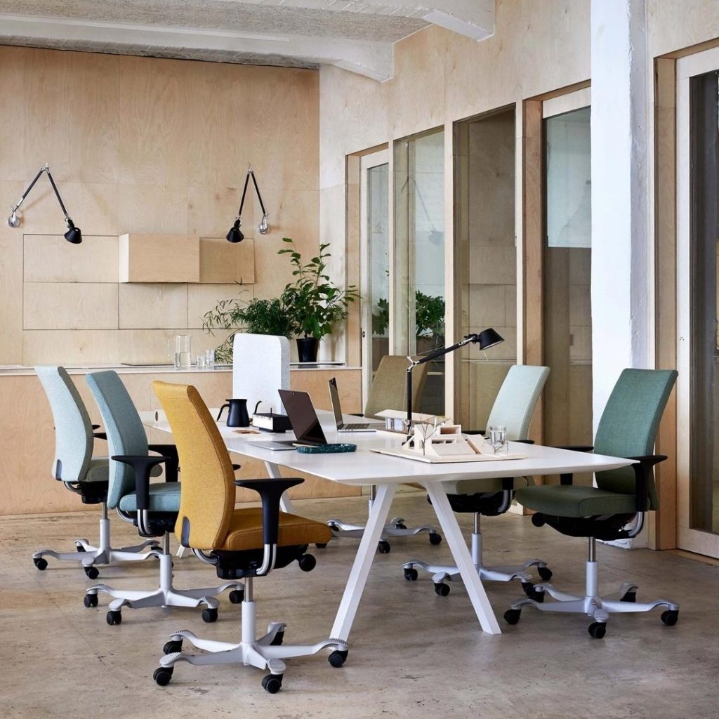 siège de bureau creed