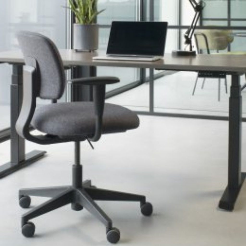 Chaise Hopp au bureau